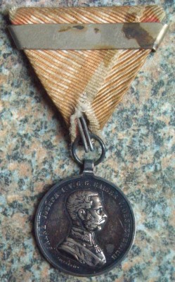 AV-medal9052.jpg