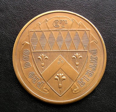 Медаль Loras College реверс.jpg