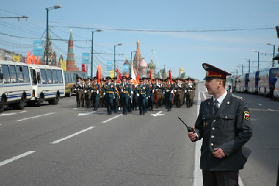 07 мент и гвардейцы.jpg