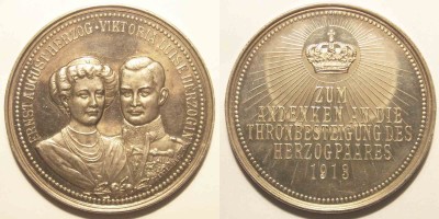 1913 Ernst August+Viktoria Luise восшествиe на престол.jpg