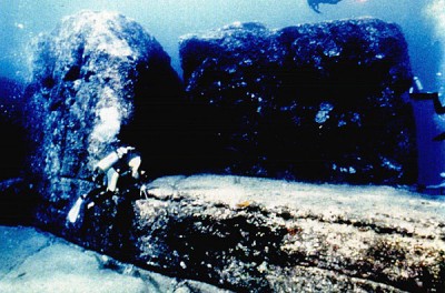 Yonaguni_4.jpg