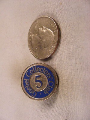 GOEBEL COLLECTORS' CLUB PIN 5 YEAR.JPG