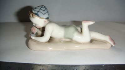 Мальчик с камушком (2) - копия.JPG