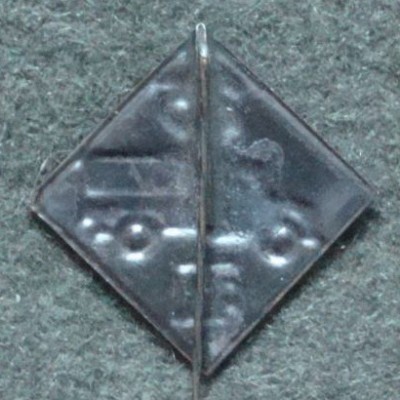 45725111_1.jpg