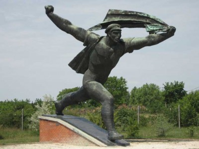 councils-monument-01.jpg