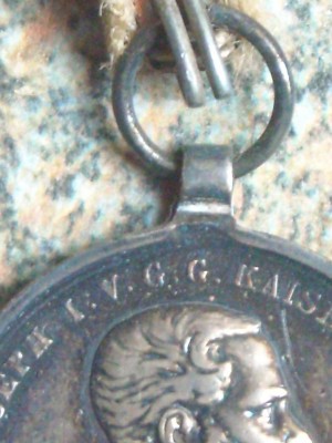 AV-medal9053-2.jpg