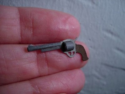 1279610803_weapon-20.jpg