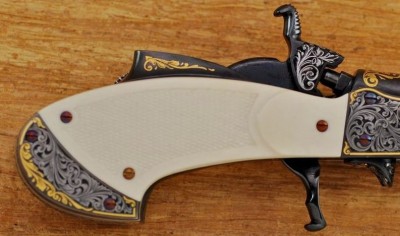 1359113164_blades-gun-foto10.jpg