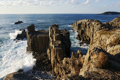 Cliffs Tojinbo2.jpg