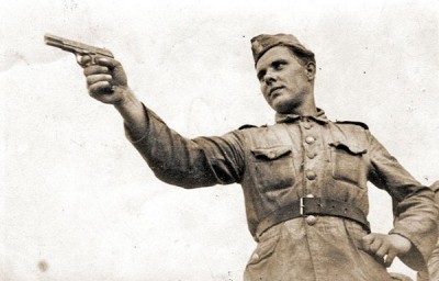 11957110.jpg