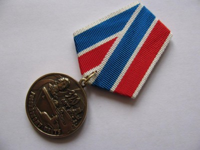 37108699.jpg