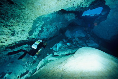 cave-diving-1.jpg