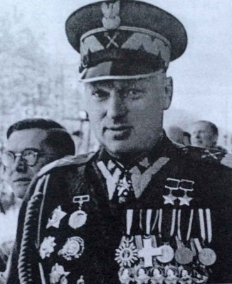 z19043268Q,Konstanty-Rokossowski--1896-1968---Urodzony-w-Wars.jpg