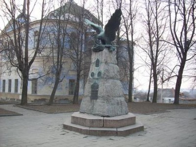 памятник.jpg