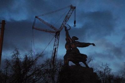 004 rabochiy i kolhoznitsa.jpg