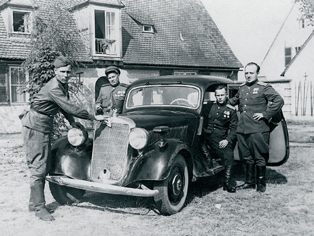 extra 3 - captured German car.jpg