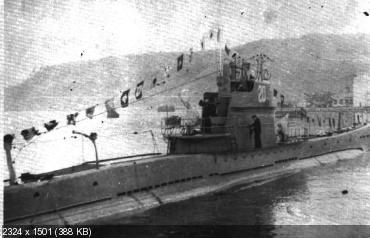 Щ-215 после войны в День ВМФ..jpg