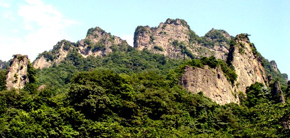Mt-myogi-in-summer.jpg