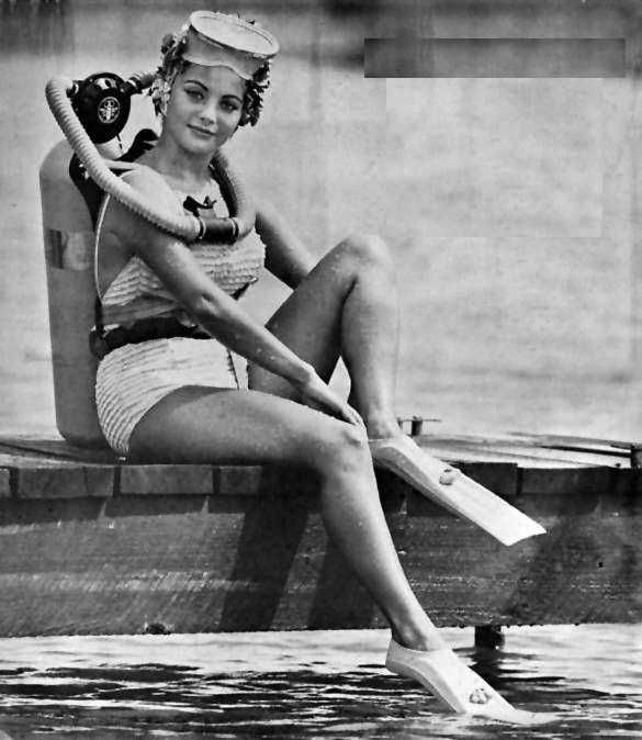 be0cf590d2e0e02557b1c0a8d9d6c5ca--scuba-wetsuit-vintage-scuba-women.jpg