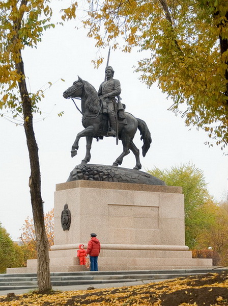 пам.Оренбургскому казачеству.jpg