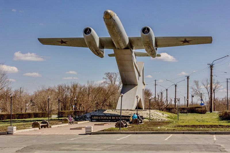 орск.пл.гагарина.ил-28.jpg