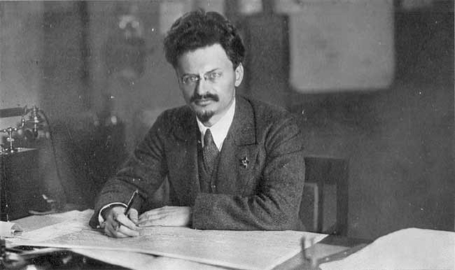 Leon_Trotsky_at_his_desk_credit_marxists_org.jpg