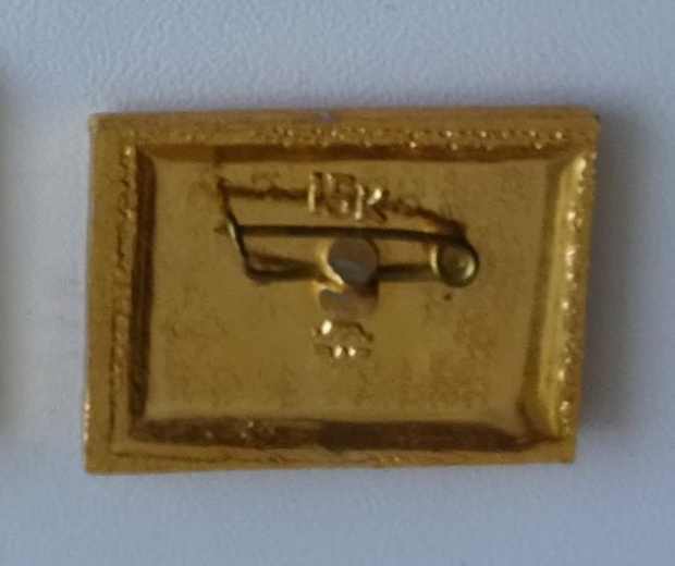 69698064 011.jpg