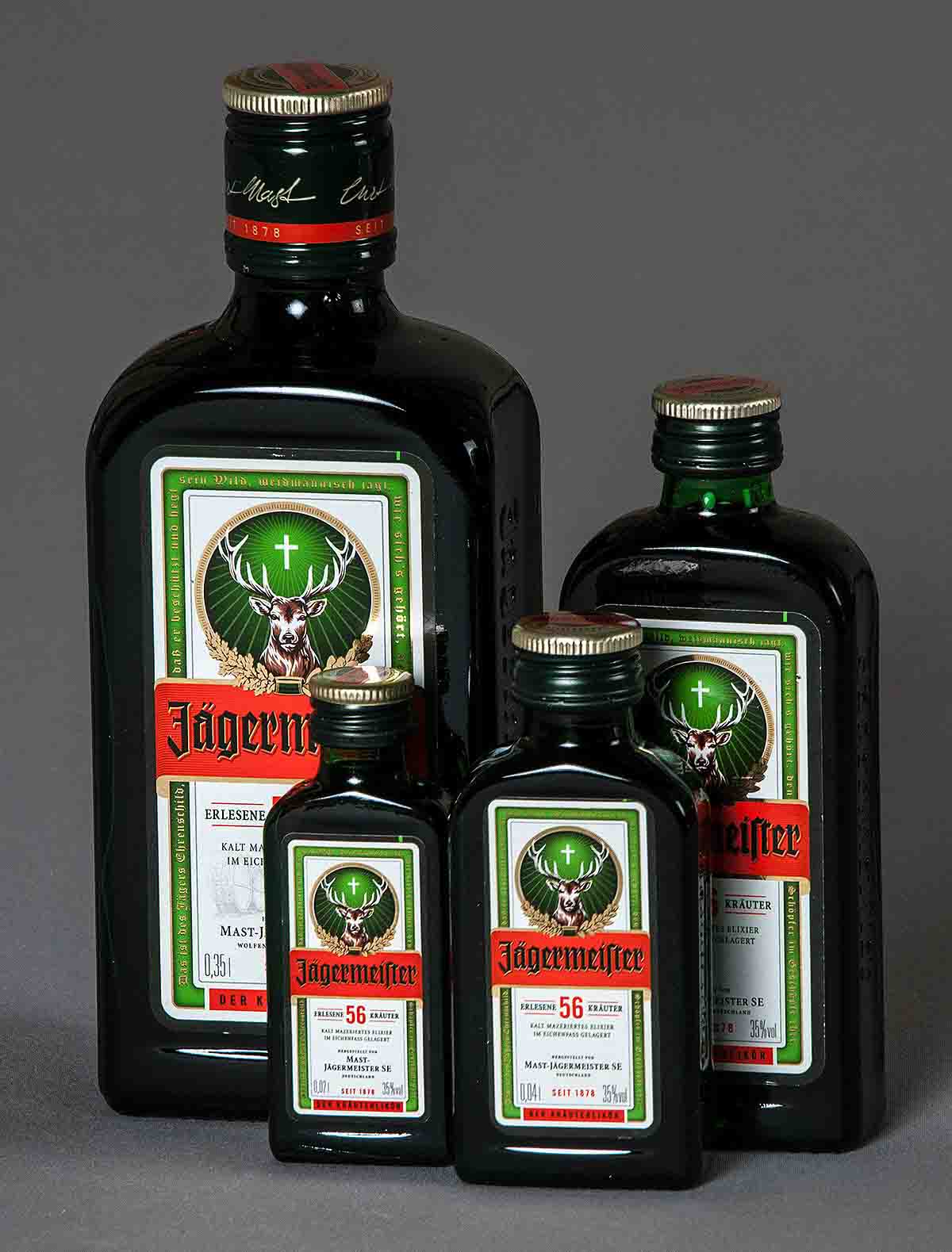 1200px-17-03-16-Jägermeister-Miniaturen-RR7_8310.jpg