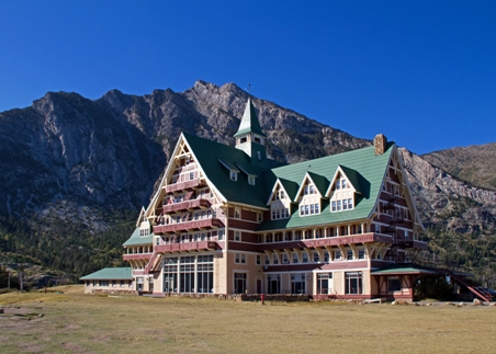 Prince_of_Wales_Hotel_Waterton_(8047361077).jpg