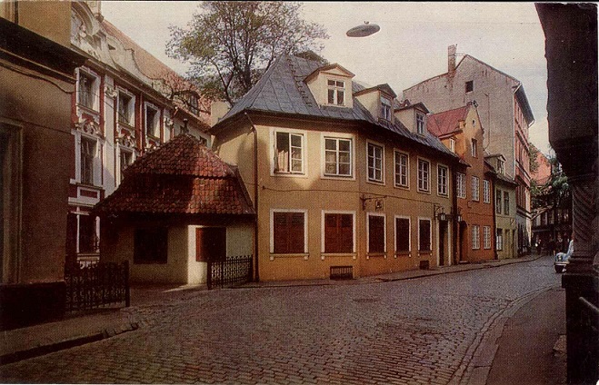 Старая Рига. 08 Жилые дома на улице Яуниела а.jpg