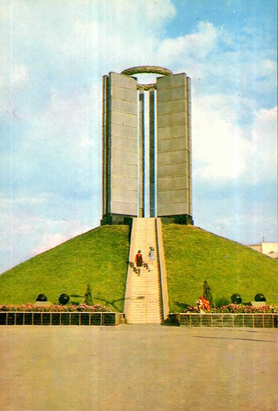 img066.jpg