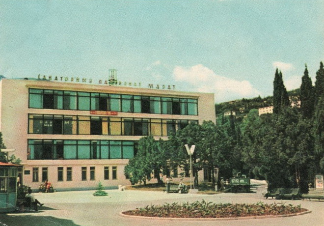 33014873.jpg
