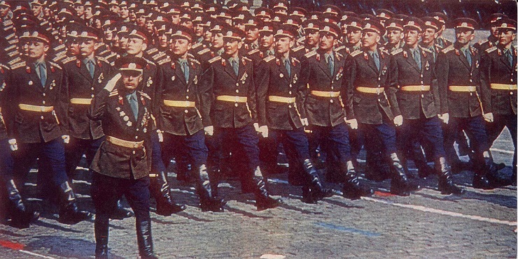 04 50 лет СА, 1968. Военный парад на Красной площади. Зак. 342 а.jpg