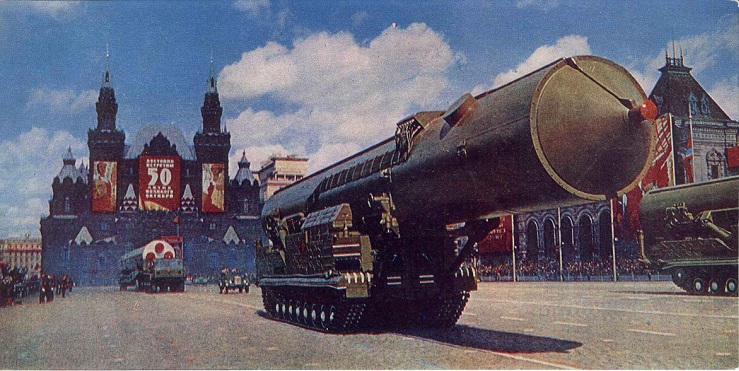 18 50 лет СА, 1968. Военный парад на Красной площади. Зак. 180 а.jpg