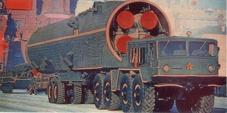 22 50 лет СА, 1968. Военный парад на Красной площади. Зак. 338 а.jpg