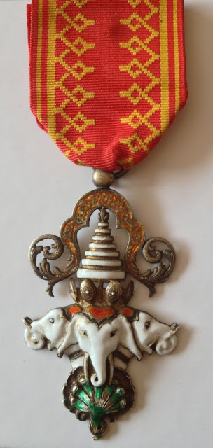 Ordre du Million d Elephants et du Parasol blanc.jpg
