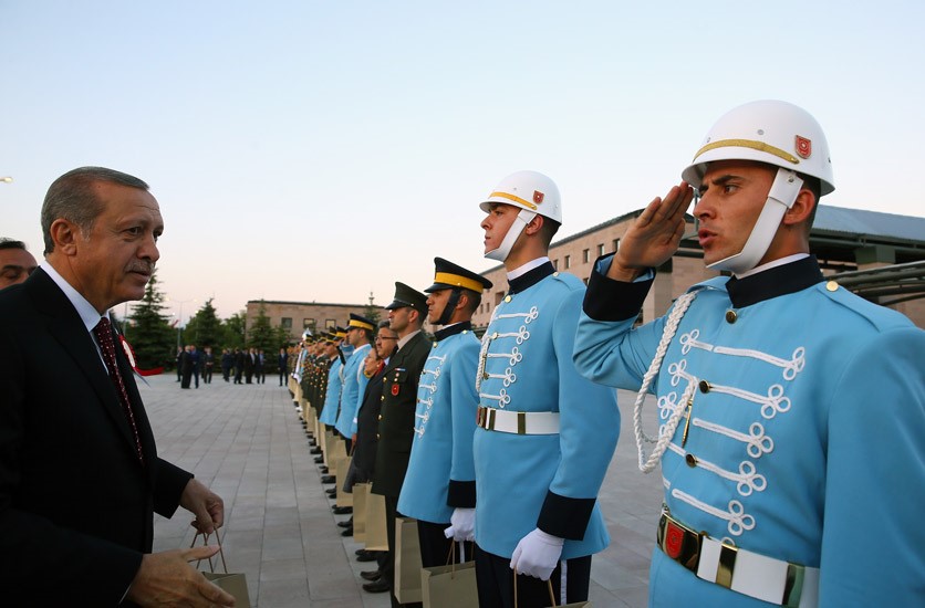 2015-07-08-muhafizalayi-iftar-03.jpg