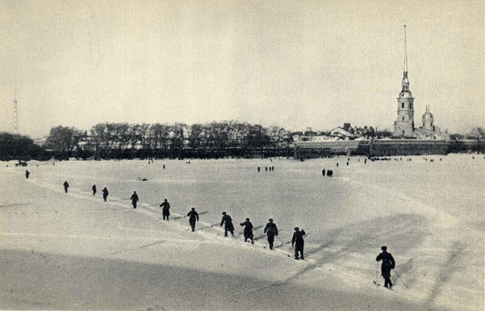 16 Ленинград 1969. Вид на Петропавловскую крепость и собор а.jpg