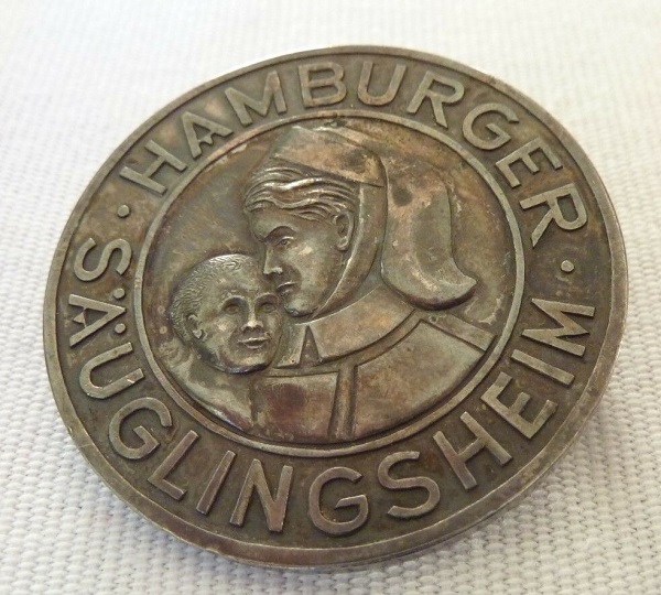 Broschen-Abzeichen-Säuglingsheim-HAMBURGER-Silber-925.jpg