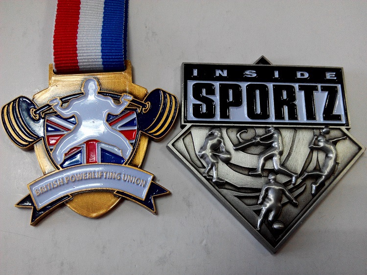 Mental-sport-medal-as-award-for-powerlifting.jpg
