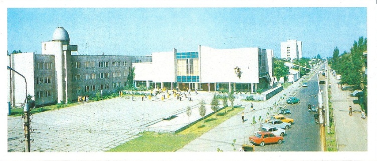 010.jpg