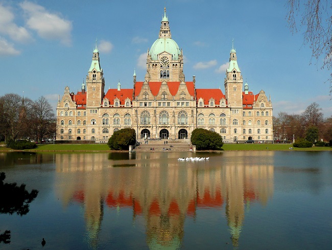 Neues_Rathaus_Hannover.jpg