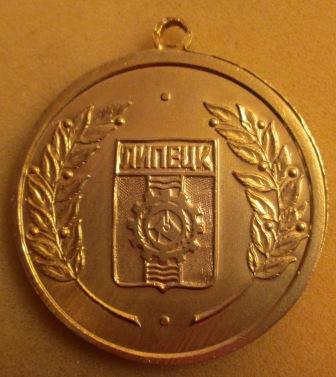 №704-1.JPG
