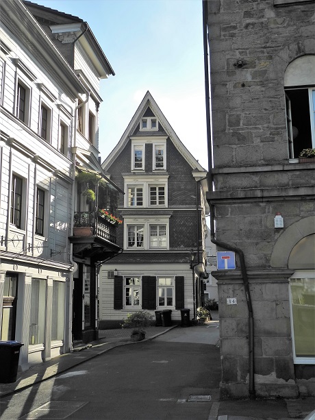 Velbert-Langenberg,_Hellerstr._7,_Ostgiebelwand.jpg