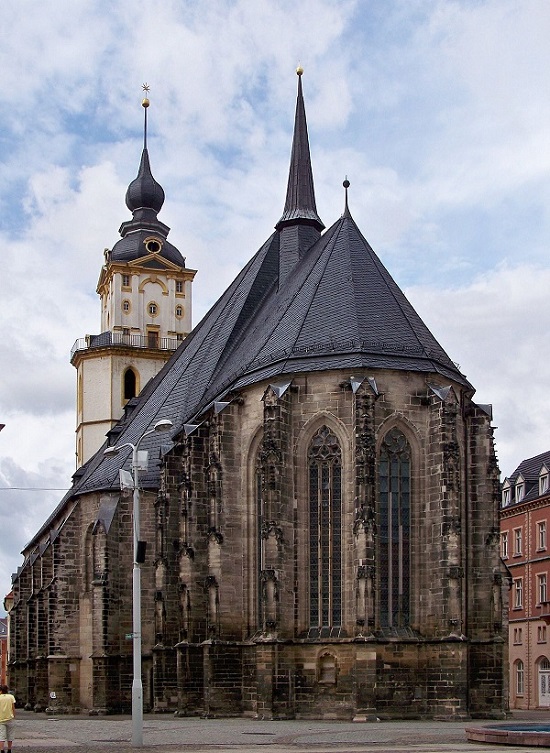 1200px-Weissenfels_Kirche.jpg