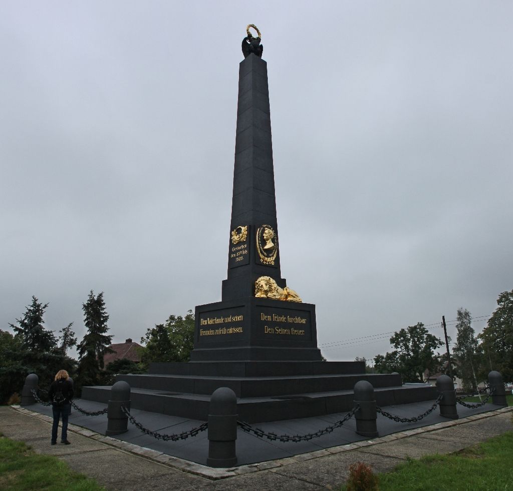 Schlacht_bei_Kulm_-_österreichisches_Denkmal_(01-2).jpg