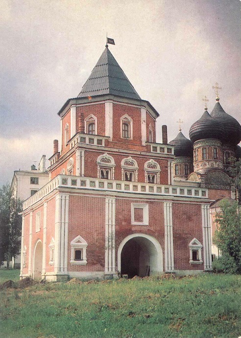 08 Москва 1990. Мостовая башня в Измайлове а.jpg