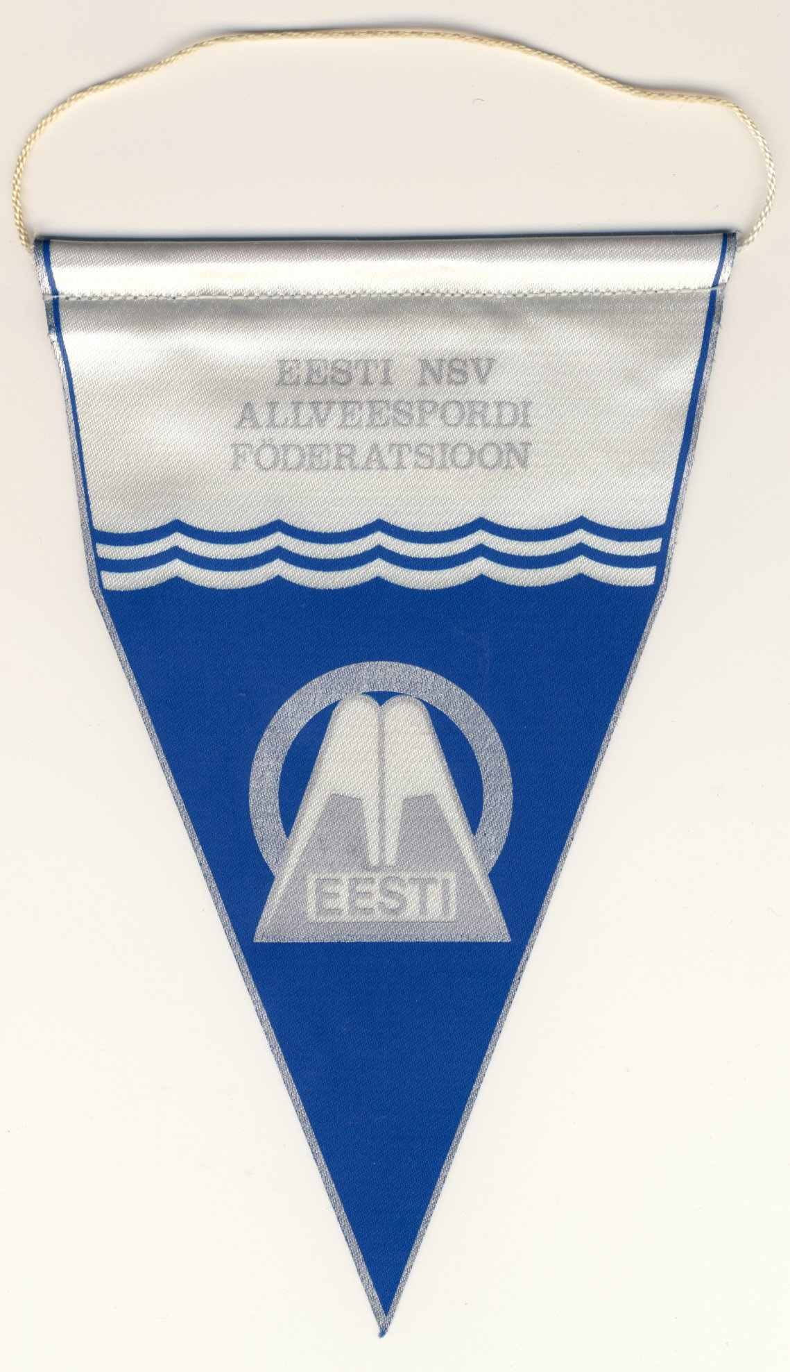 Eesti-NSV-Allveespordi-Föderatsiooni-vimpel-Eesti-Spordimuuseumi-kogust.jpg