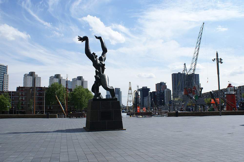 csm_verwoeste-stad-rotterdam-3_602ad515be.jpg