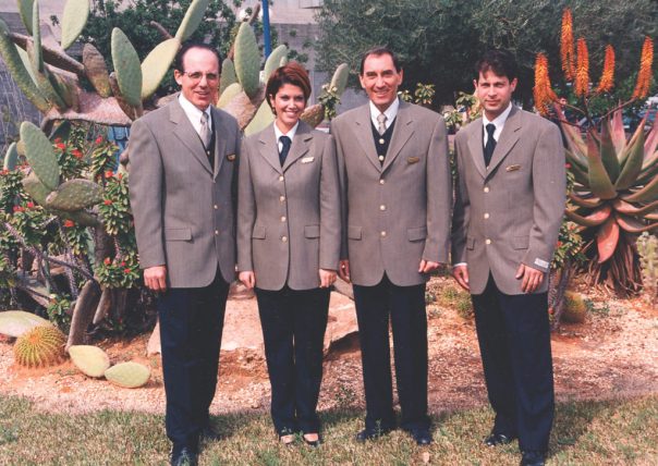 051-2000-0100-EL-AL-New-Uniforms-Olive.tif-1024x726.jpg